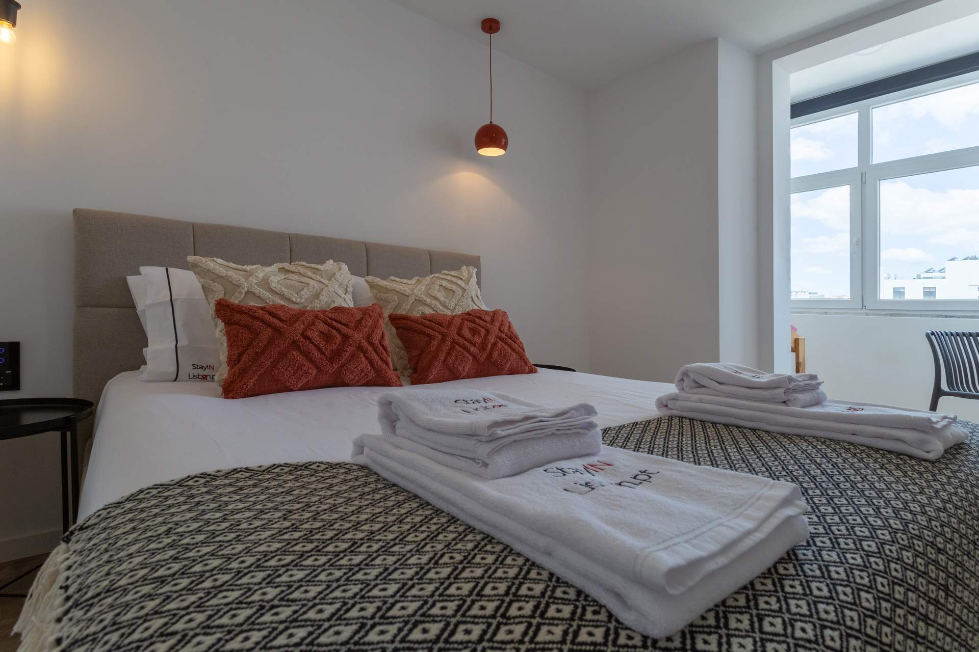 Quarto pronto para hóspedes num Alojamento Local em Lisboa